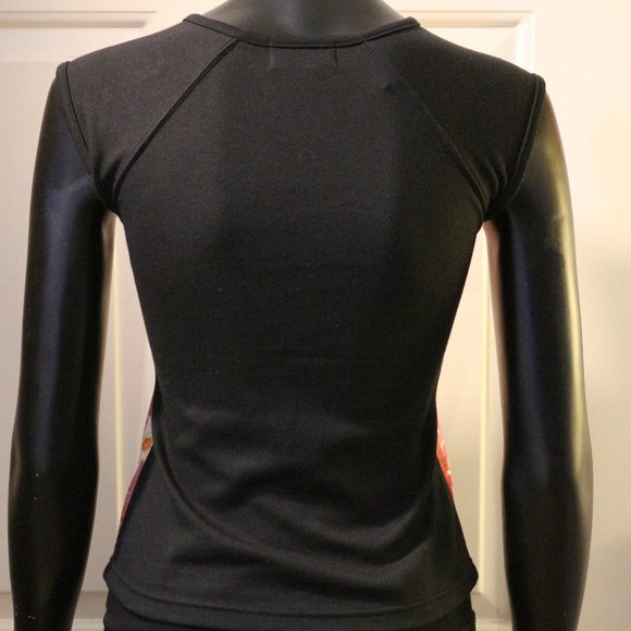 Funky Sleeveless Top - Picture 3 of 4